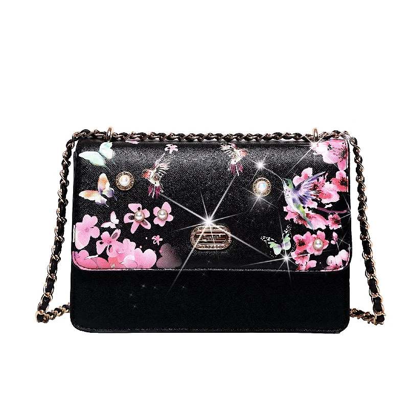 Hummingbird Bloom Retro Fashion Stains & Damage Resistant Crossbody Clutch