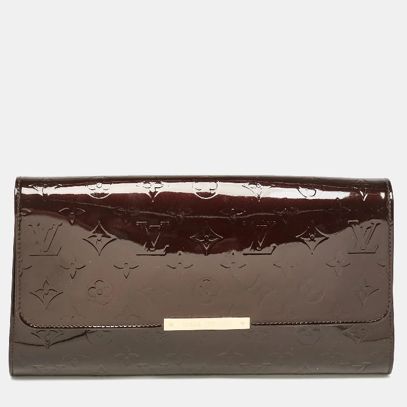 Louis Vuitton Burgundy Amarante Monogram Vernis Robertson Clutch