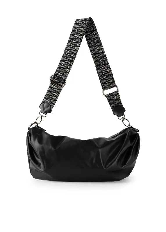 The Ollie Solo Sling Bag In Black