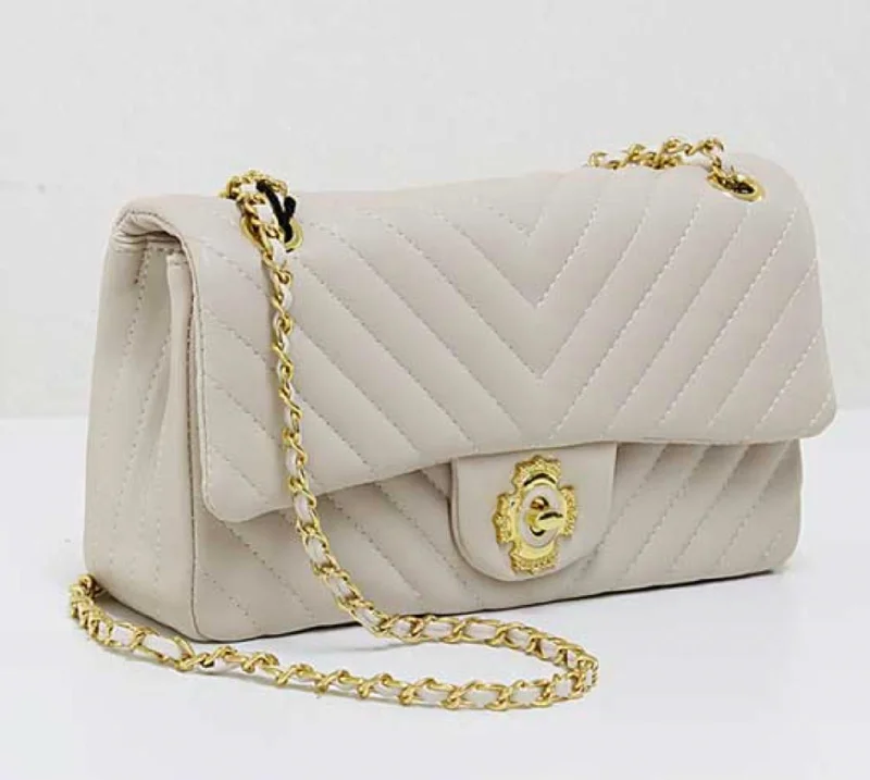 Women's Chelcy Quilted Chain Purse In Beige